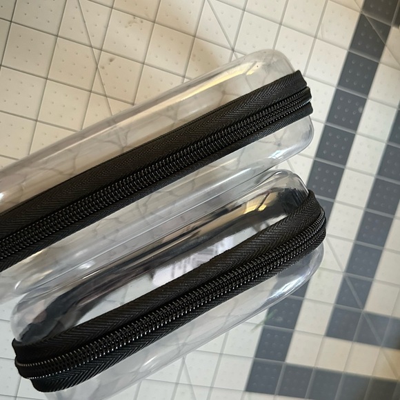 Target Storage Hard Shell Zipper Multi-Purpose Case - Picture 4 of 6